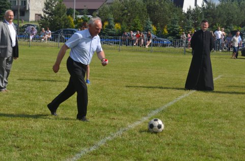 Otwarcie boiska sportowego w Chmielku - 27 maja 2018r.